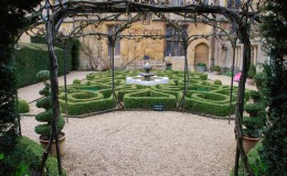 Topiary knot garden